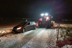 20231202Verkehrsunfall-Schneefahrbahn02